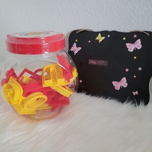 WILTON Cookie Cutter Set